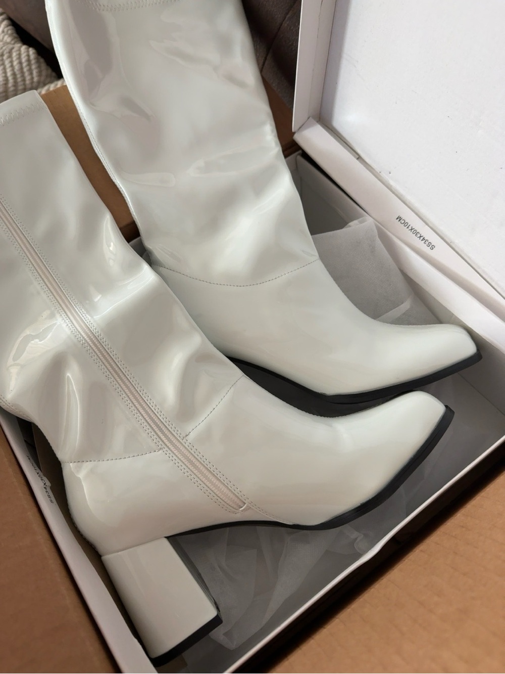 White Patent go-go Mid-Calf Block Heel Women's Boots - Retro Sleek Modern Style